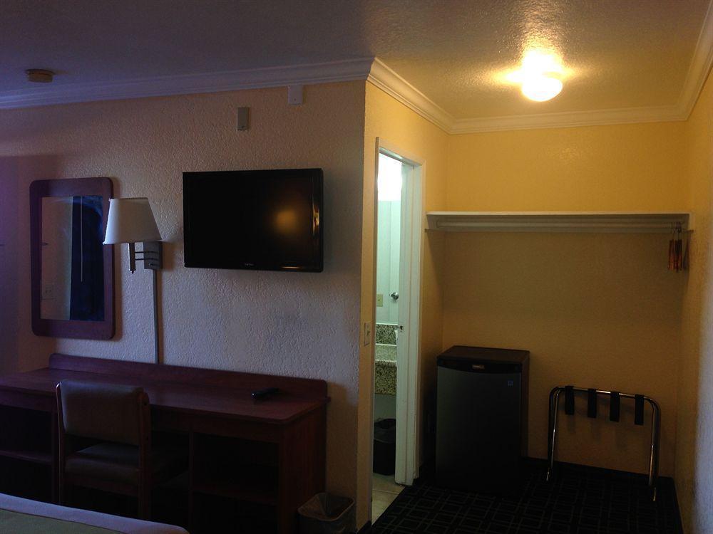Value Inn Bellflower Εξωτερικό φωτογραφία
